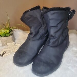 Totes Black Fuzzy Winter Ankle Boots